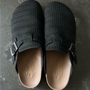 Sketchers clogs